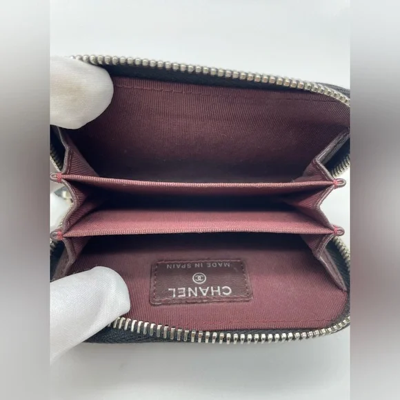 Chanel Short Wallet/Card Holder - Picture 9 of 13